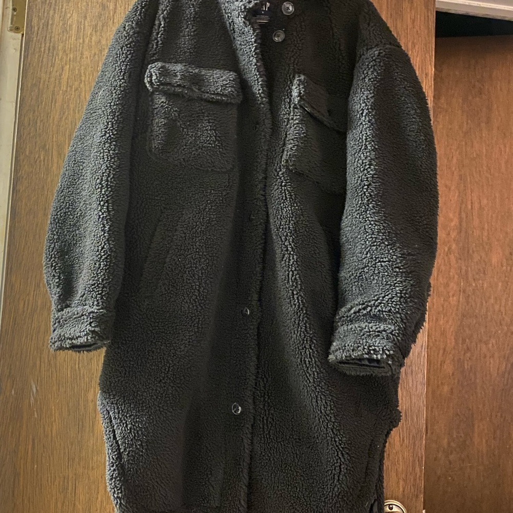 GAP women  black Sherpa Jacket